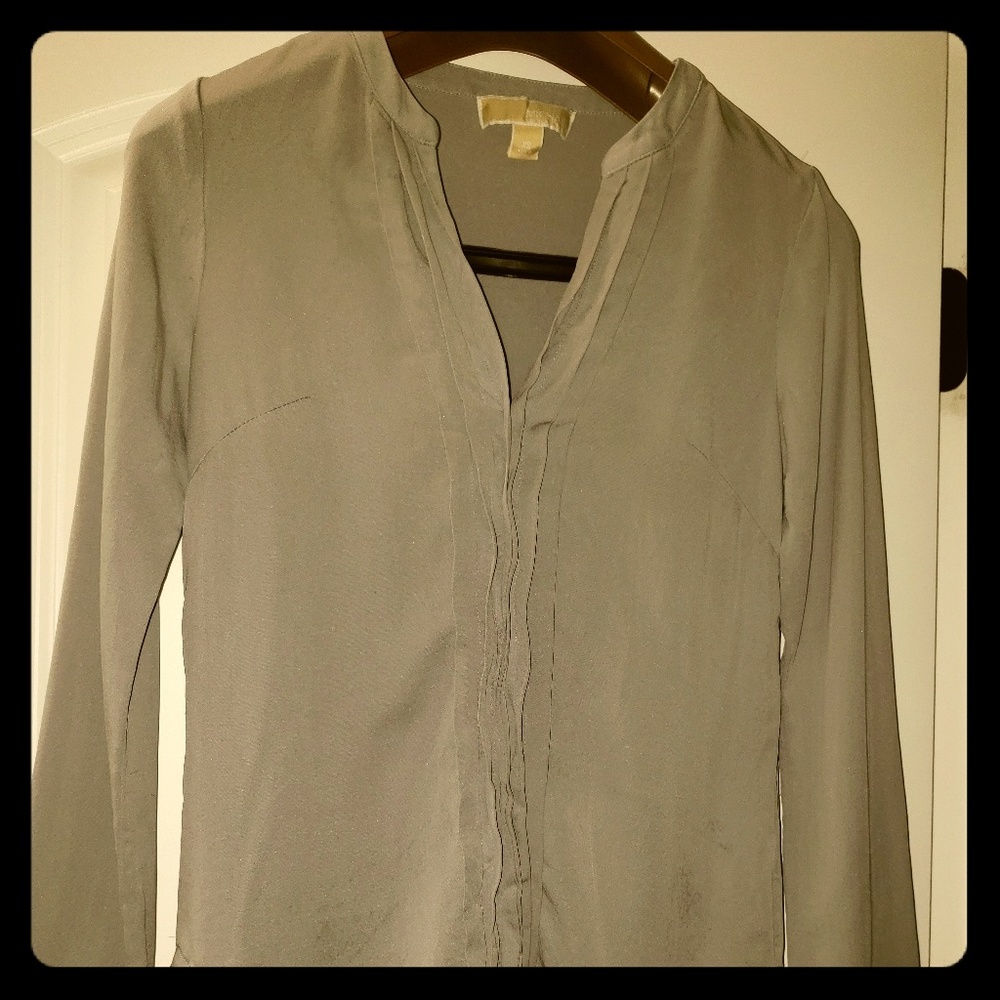 Michael kors XS slim fit silk top gray